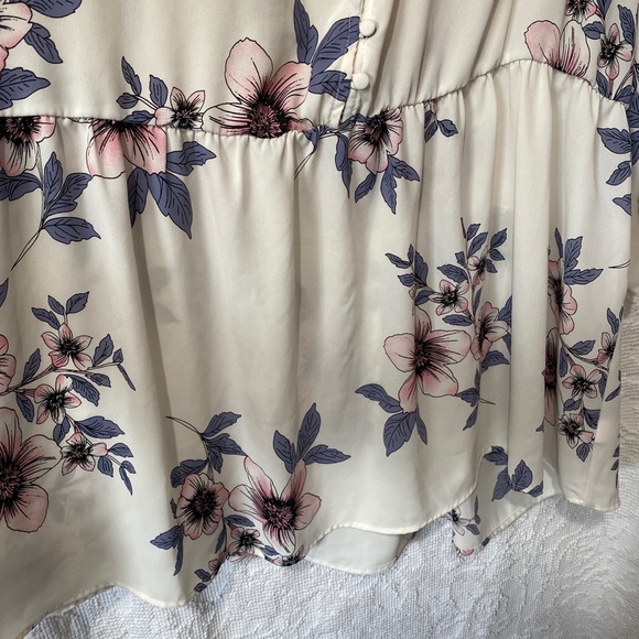 Torrid Women’s Size 5x Floral Print Baby Doll V Neck Top Kimono Sleeve - Picture 11 of 12